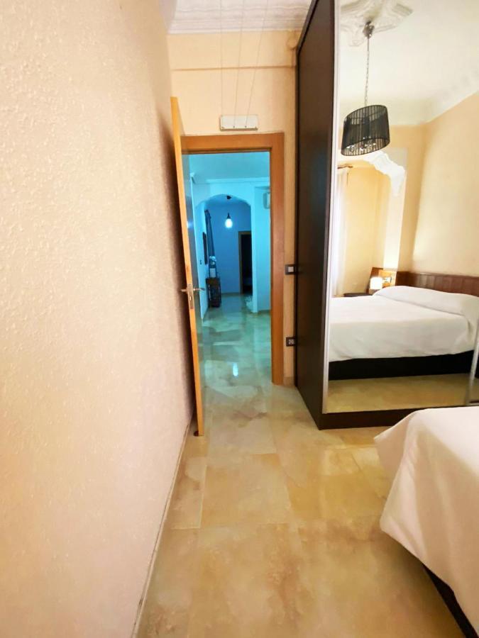 Valencia Cerca Al Puerto Shared Apartment Exteriör bild